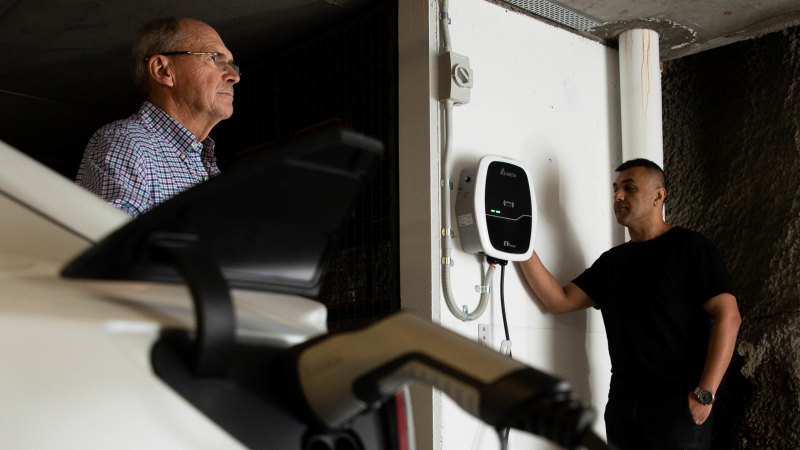 Apartment buildings race to retrofit electric vehicle chargers