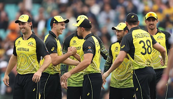 Australian players have been sounded out by IPL franchises over a year-long contract.