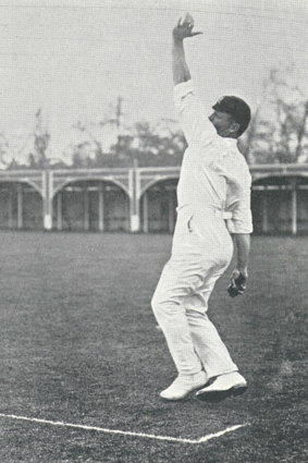 Tibby Cotter demonstrates his bowling action on a 1905 tour of England.
