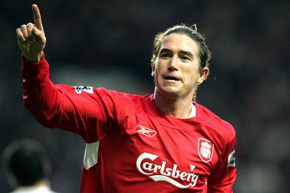 PA PHOTOS/AAP - UK USE ONLY : Australian soccer star Harry Kewell puts in a  solo run to set himself up to score for his English Club Leeds United in a  friendly