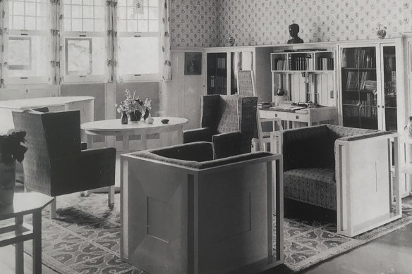An interior full of Hoffmann originals.