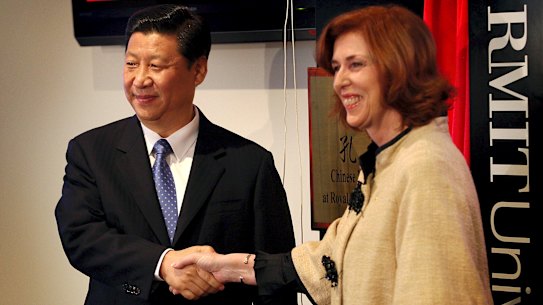 China’s Vice-President Xi Jinping and then RMIT Vice-Chancellor Professor Margaret Gardner officially open RMIT’s Chinese Medicine Confucius Institute in 2010.