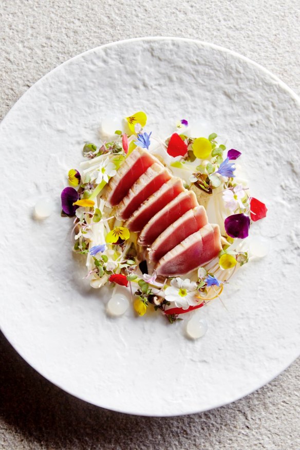 Tuna tataki.