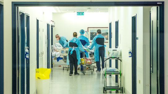 A new study finds long COVID affects one in four patients 12 months after first getting infected.