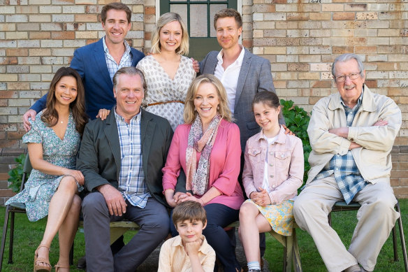 Births, deaths and weddings, hatches, matches and dispatches are the tried and true ingredients of Packed To The Rafters and its new sequel. (Back) Hugh Sheridan, Georgina Haig, Angus McLaren. (Middle) Haiha Le, Erik Thomson, Rebecca Gibney, Willow Speers, Michael Caton. (Front) Kaspar Frost