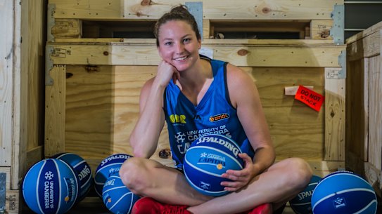 Canberra Capitals turn to captaincy tag team for WNBL revival bid