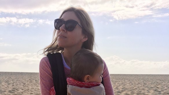 Amy Wilson dijo que el impacto de su endometriosis no diagnosticada en su salud mental fue peor que el dolor físico.