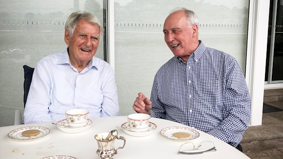 Former prime ministers Bob Hawke and Paul Keating reunite to endorse Bill Shorten's plan for the economy. 