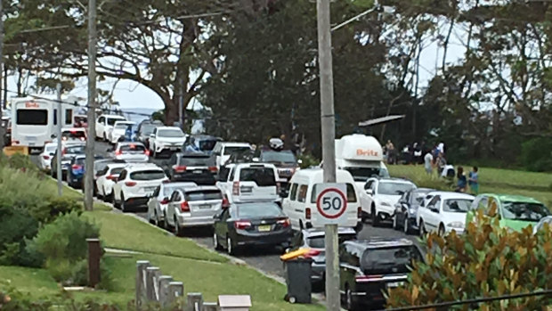 Traffic bedlam in Hyams Beach in December 2017. 