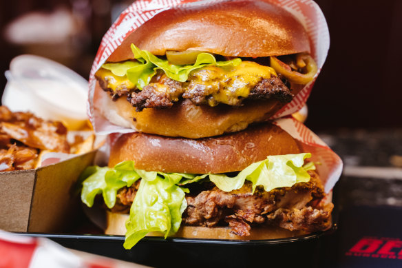 Benny’s American Burger is offering 300 free burgers in Brisbane for its opening today.