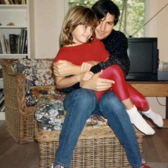 Lisa with Steve in 1987 at her mum Chrisann Brennan’s house.