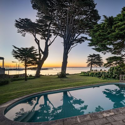 Brighton locals buy $40m house next door, smashing suburb record