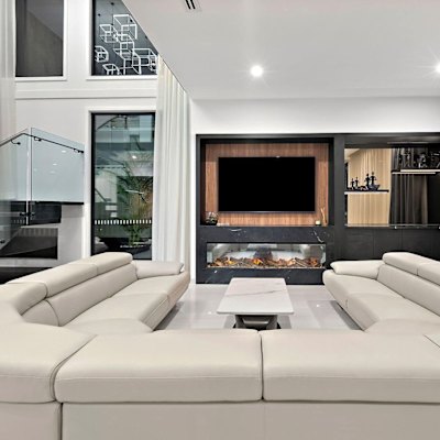 Five bedrooms, five bathrooms, seven figures: Luxury home sets suburb record