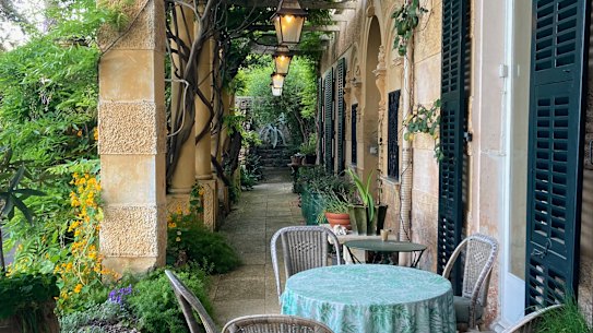 The space below the pergola at ‘Clos du Peyronnet’ in Menton in the South of France is used like a living room