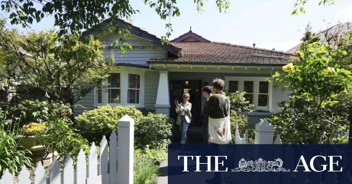 Melbourne property market: Brunswick East house sells for $1.8 million in 'auction after the auction' - Vimarsana News