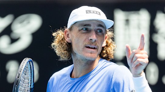 Max Purcell had a crack at a ballgirl for inadvertently moving a drink bottle.