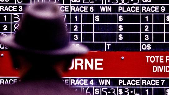 Racing returns to Coffs Harbour  with a seven-race program.