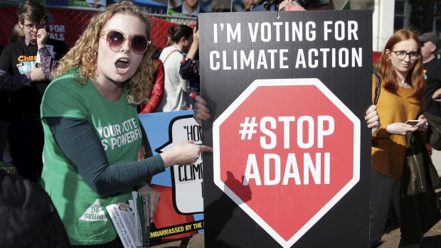 Climate wars to die down in federal election as major parties dodge risks
