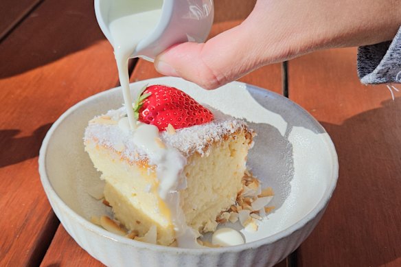 Pico in Curly’s coconut cake.