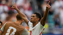 Jude Bellingham celebrates his goal. 