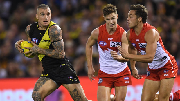 Dustin Martin burst away from his Sydney opponents.