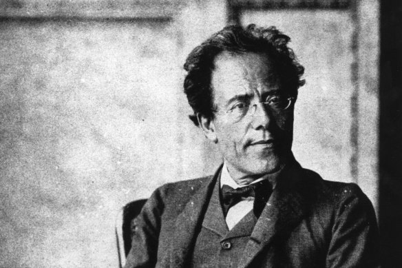 The early work gives a fascinating insight into Mahler's development as a composer.