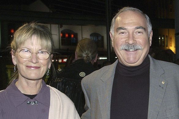 Szeps and wife Mary Ann Severne in 2004.
