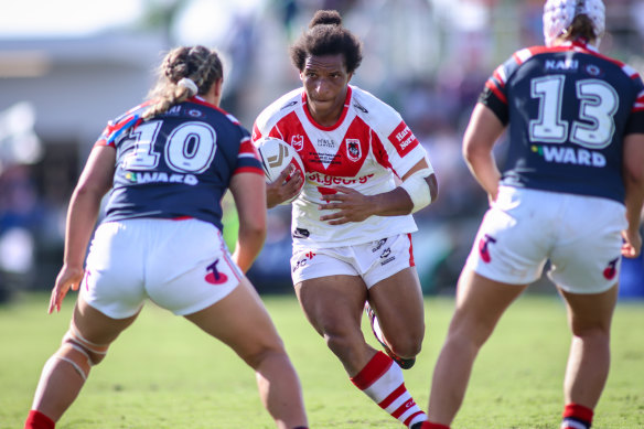 Elsie Albert in action during the 2021 NRLW grand final.