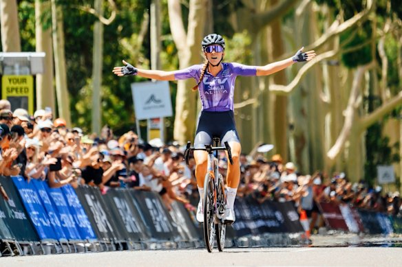 Mackenzie Coupland has claimed the women’s elite road championship in Perth.