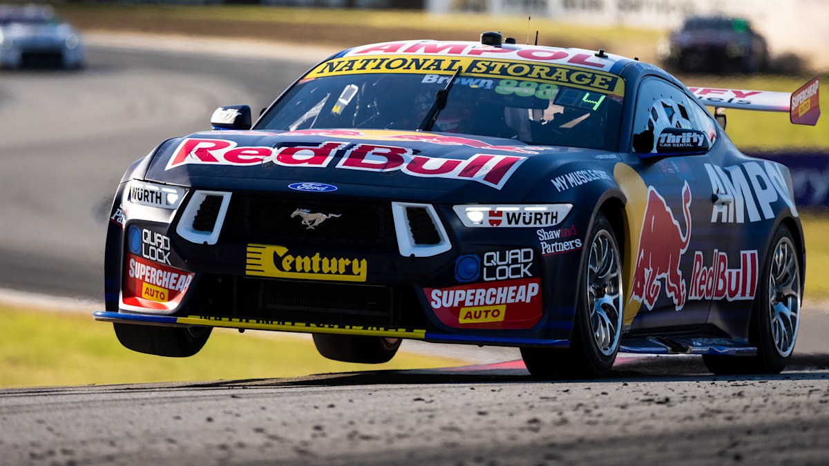 Triple Eight cries foul as Supercars-supplied part ruins season