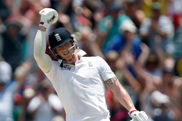 Stokes fez um século emocionante em Perth em 2013.