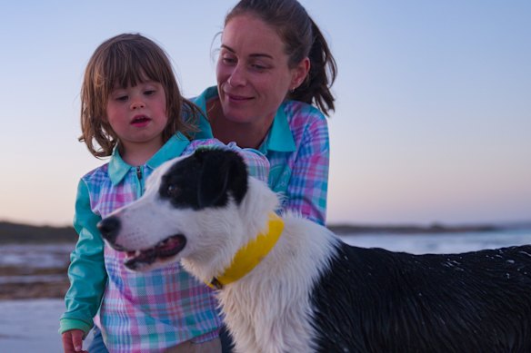 Moir com sua filha e Blossom.