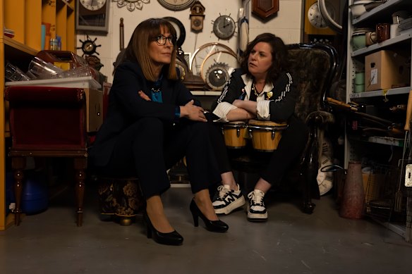 Julia McNamara (Kitty Flanagan, left) and Margie Argyle (Anne Edmonds) have very different ideas about how a theatre should be run in Bad Company.