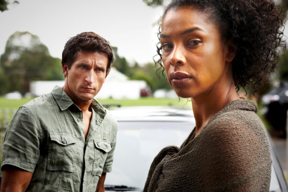 Jonathan LaPaglia as Hector and Sophie Okonedo as Aisha in The Slap. 