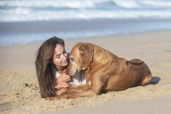 Georgina with her 12-year-old Rhodesian ridgeback Vegas in the Compass special Goodbye My Dog.