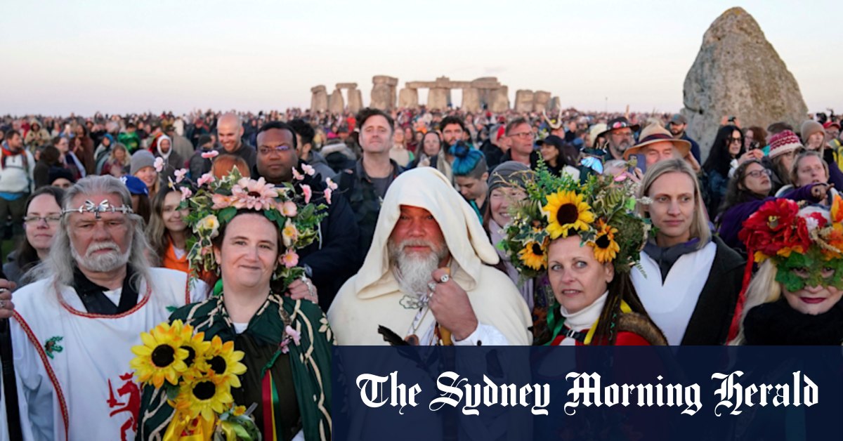 Summer solstice marked at Stonehenge by 10,000 druids, pagans and New Age travellers