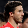 Ben Hunt facing stint on sidelines after playing on with broken leg