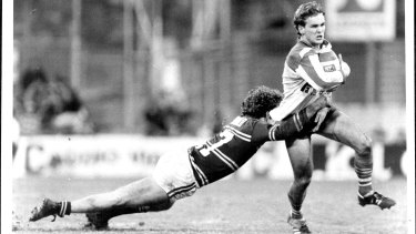 Mick Potter in action for the Bulldogs in 1985. The Bulldogs went on to claim their second title in as many years.
