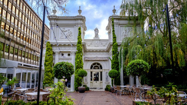 Wedding Plans Dashed After Melbourne Venue Goes Belly Up