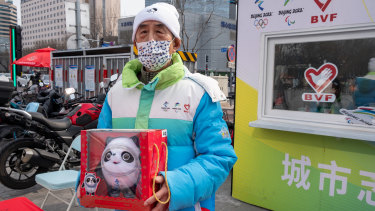 Ye Rulin, an 82-year-old Olympics volunteer in Beijing.
