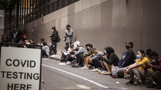 Long queues for COVID-19 testing at Bourke Street in January, when the omicron variant hit.