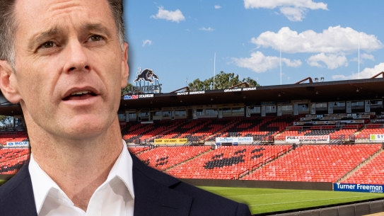 Premier Chris Minns has made a call on the state’s stadium debate. 