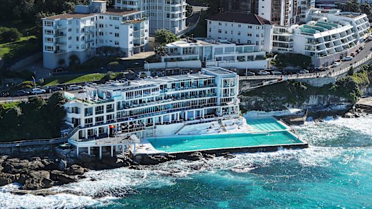 Singo pockets $15m on sale of Bondi Icebergs dining lease