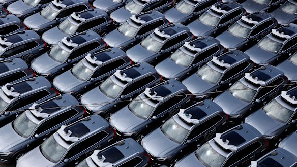 Aurora will acquire the employees and technology behind Uber's Advanced Technologies Group in an equity transaction