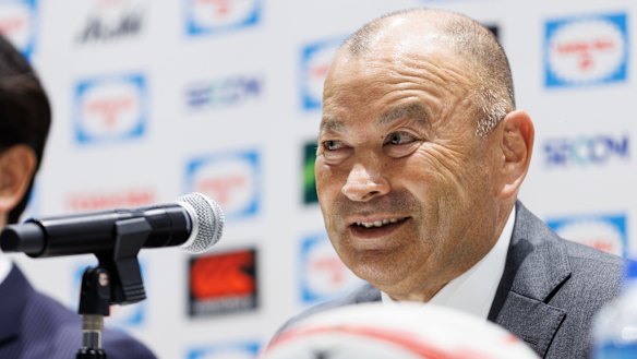 Eddie Jones ended a turbulent year as new coach of Japan.