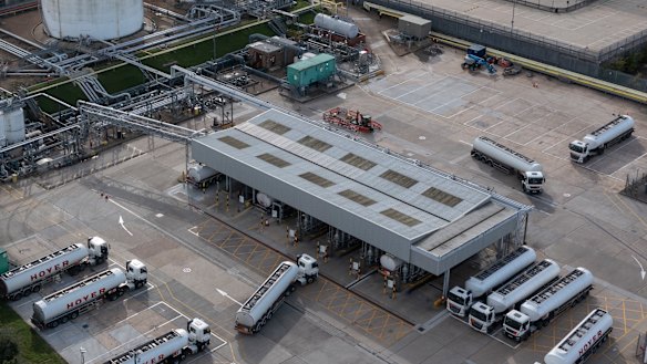 Buncefield’s BP fuel terminal in Hemel Hempstead, where troops are driving trucks. 