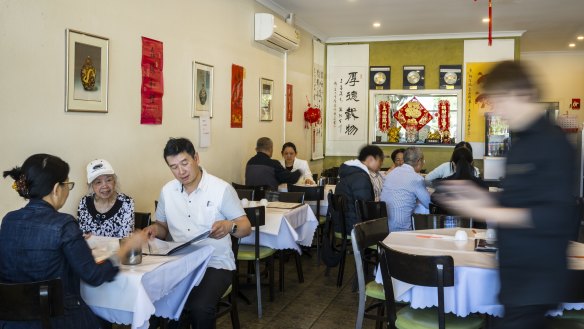Inside Chinese fusion vegetarian restaurant Vegie Mum.