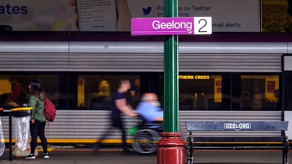 The federal government will withdraw funding for the Geelong Fast Rail