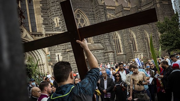 About 1000 Christians took part in the Good Friday ‘Stations of the Cross’ walk outside St Patrick’s Cathedral.