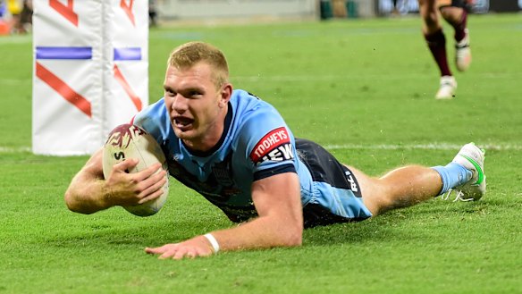 Tom Trbojevic scores for the Blues.